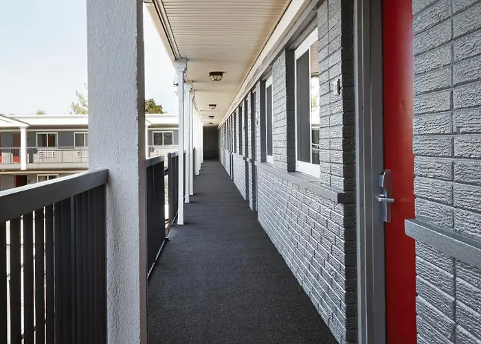 Motel Carlton Midway