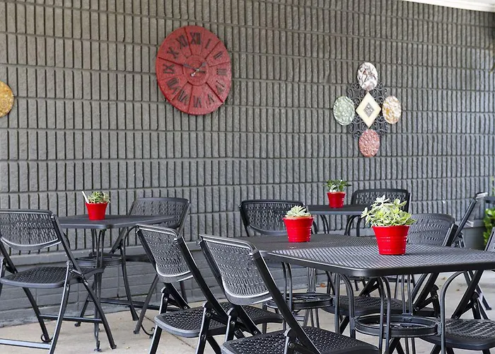Carlton Midway Motel 2*